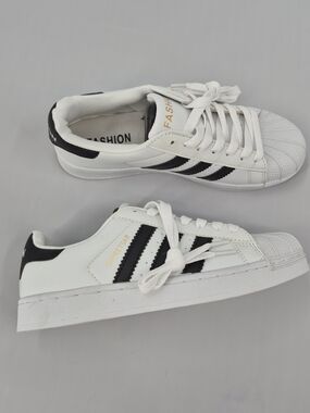 Women Fashion Classic PU Leather  Shoes White Tennis Women’s Size 37 US